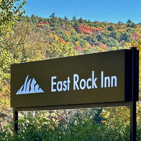 East Rock Inn Грейт Барингтън Екстериор снимка